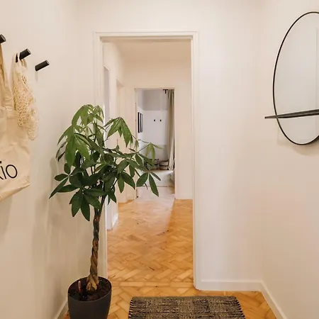 Rupit - 3 Bedrooms, Office And Terrace In Alvalade 公寓 *