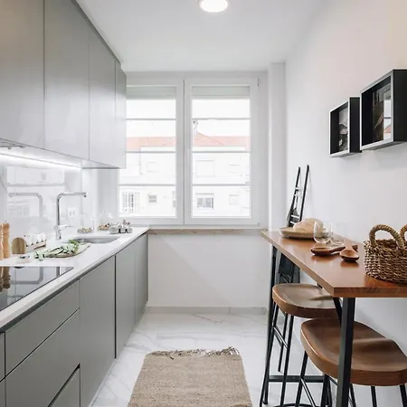 公寓 Rupit - 3 Bedrooms, Office And Terrace In Alvalade