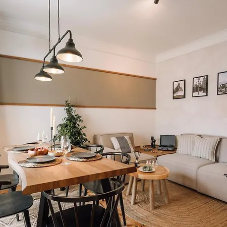 Rupit - 3 Bedrooms, Office And Terrace In Alvalade 公寓 *